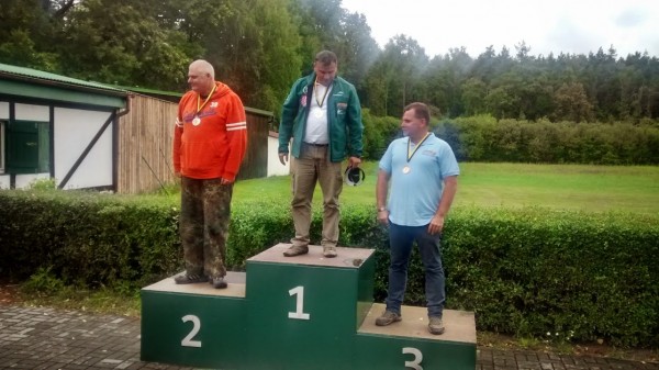 FT<br>Od lewej: Dariusz Rup (2 miejsce), Grzegorz Grabowski (1 miejsce), Sławomir Czapla (3 miejsce)